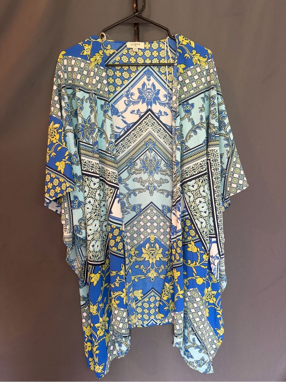 Umgee Kimono with Yellow Floral Accents. Size Small/Medium